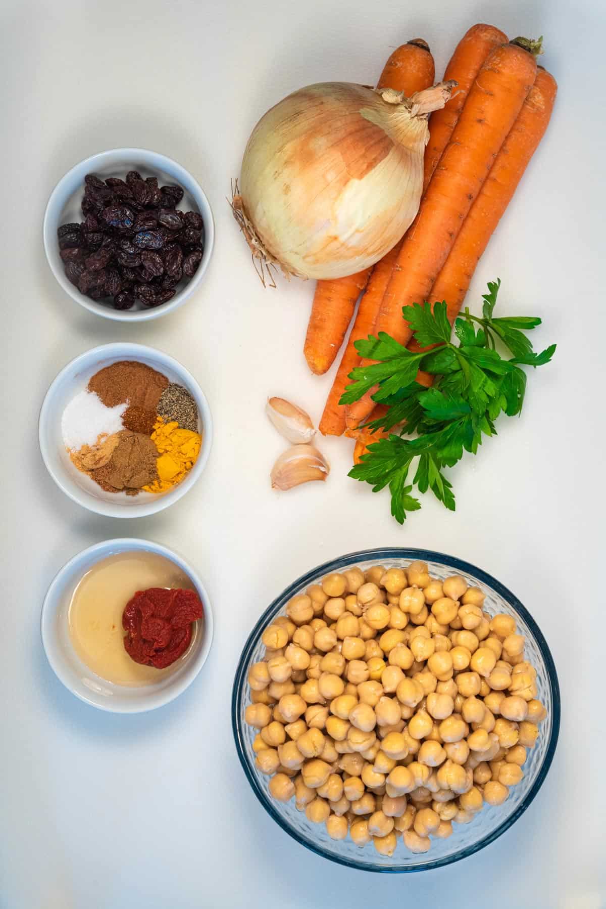 Ingredients for a Moroccan vegan chickpea tagine recipe