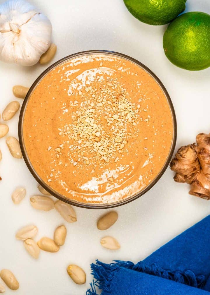 creamy-thai-peanut-sauce-made-with-coconut-milk-dances-with-knives
